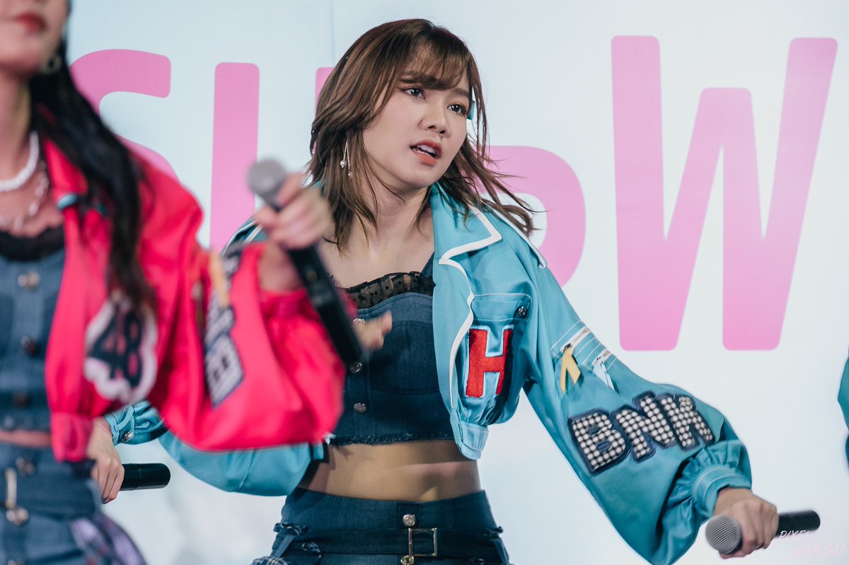 pixel482's tweet photo. นี้ Namsai BNK48 หรือ ต้มยําเนี่ย เเซ่บลืมมม

#NamsaiBNK48
#BNK48
#PixelofNamsai

Place CentralPlaza Chaengwattana

Camera: Canon Eos 1dx Mk ii
EF 70-200 L is II
EF 851.4 L is https://t.co/j68wzdFzPY