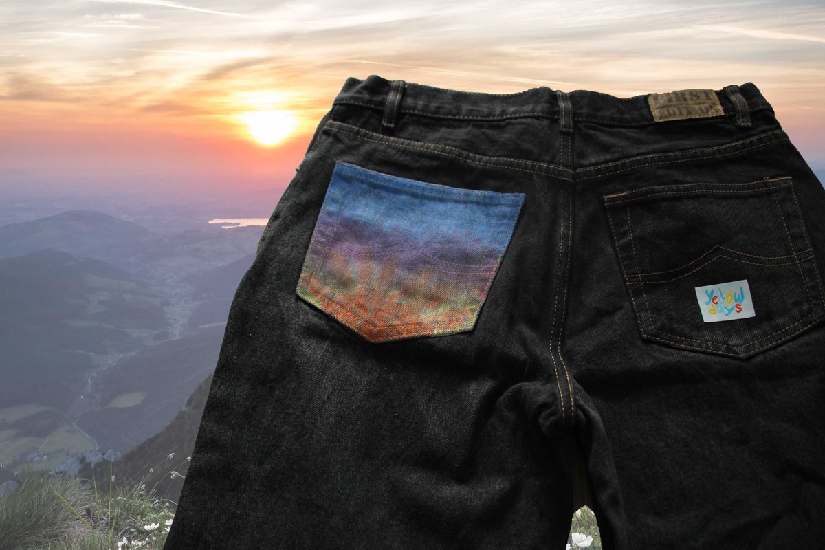 MOUNTAIN JEANS - hand painted and thrifted - size W33" - €30 with free shipping to the Netherlands. International shipping possible https://www.etsy.com/listing/832736904/mountain-sunset-hand-painted-black?ref=shop_home_active_12&frs=1