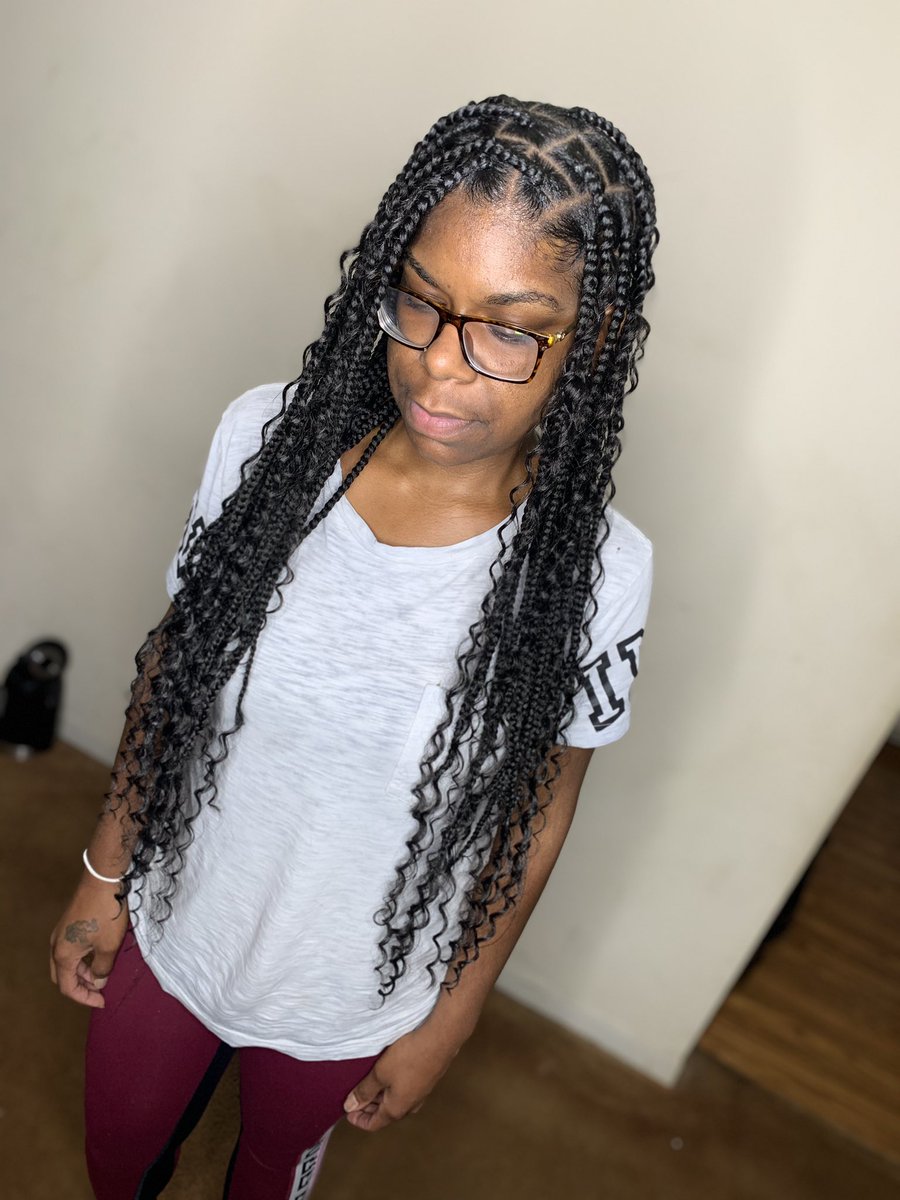 kedidmyhair's tweet photo. I havent done these in a while y’all, and they came out BOMB ASF🤤🤩
•
Book “M/L Knotless Braids”😍
•
$15 Non-Refundable Deposit Required ‼️✨The Key to Quality Styles✨
•
• #Atlantahairstylist #jacksonstyles #jsuhair #jsu23 #Jsubraider #Jsu24 #jsubraids #THEEiLove https://t.co/Y7HD1rYoAw