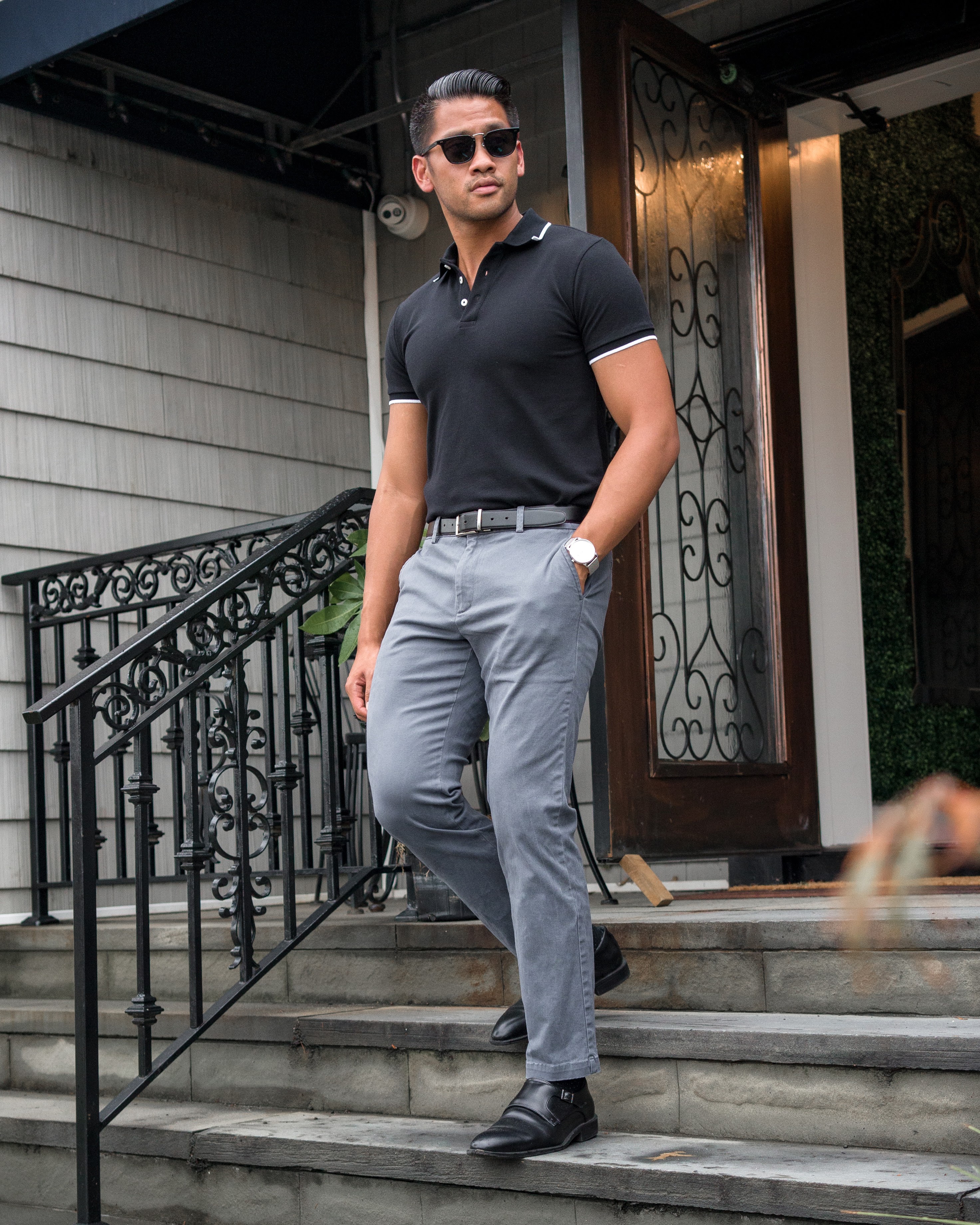 Black polo sales what color pants