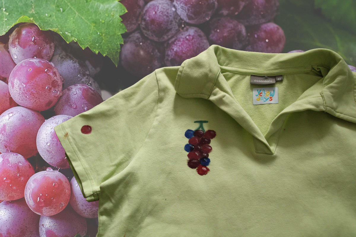 GRAPES POLO - hand painted and thrifted - size M - €16.50 with free shipping to the Netherlands. International shipping possible https://www.etsy.com/listing/832971196/grape-hand-painted-green-polo-shirt?ref=shop_home_active_10&frs=1