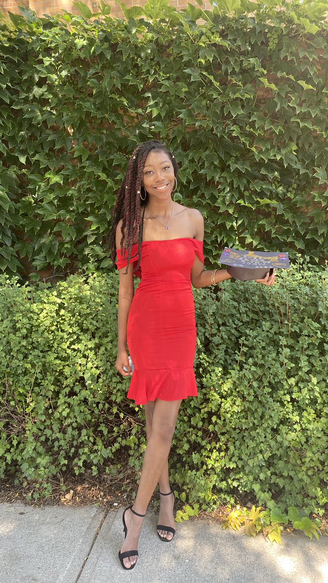 Jonta_Kam's tweet image. Graduated from @UofT, @NewCollegeUofT with a BA in Health Studies with distinction. Will be pursuing an MHS in Epidemiology @JHSPH.🎓🎉

Prioritize your happiness along the journey.🌸✨ 

#Classof2020 #SaloneGrad  #UofTGrad #BlackGrad #BlackGirlMagic #DiamondTiti #SaloneTwitter