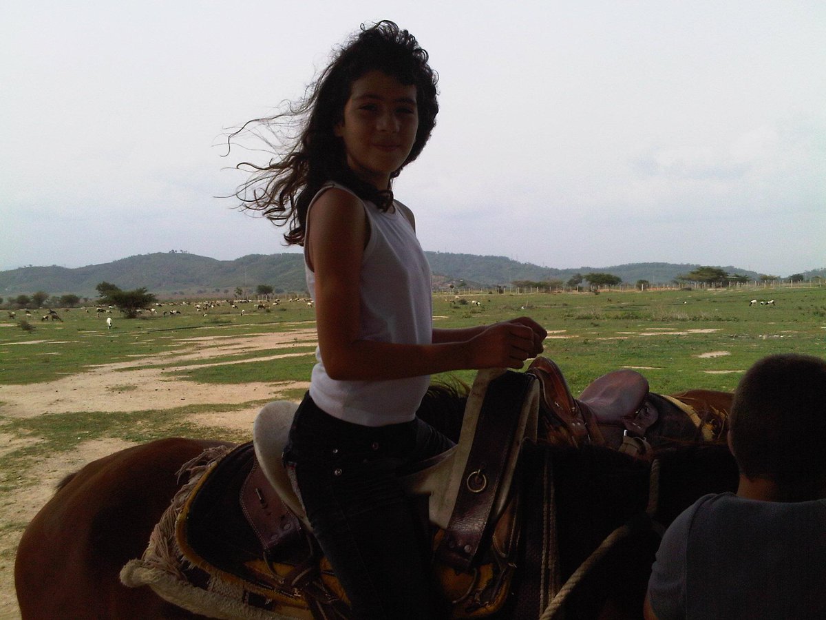 FELIZ CUMPLEANOS MI QUERIDA HIJA MENOR VERONICA <a href="/Veronic99754509/">Veronica garcia</a>  DIOS Y LA VIRGEN TE BENDIGA EN SALUD, PAZ, EXITOS, BONANZAS, FELICIDAD . AMEEEENN.. TU PAPA Y HERMANOAS ESTAMOS ORGULLOSO DE TI TE QUEREMOSS MUCHOTEEE