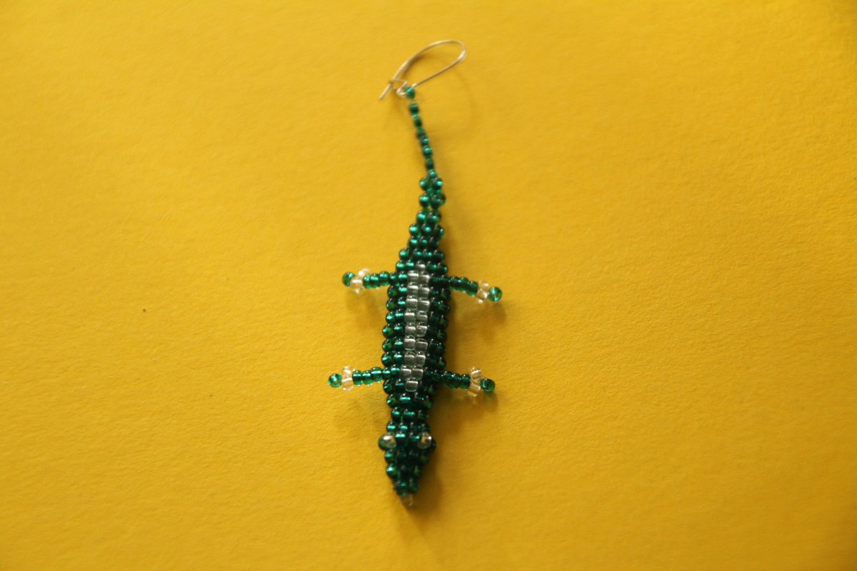 SALAMANDER SINGLE EARRING - thrifted and upcylced materials - single piece - €7 with free shipping to the Netherlands. International shipping possible https://www.etsy.com/listing/832674230/green-salamander-single-earring?ref=shop_home_active_17&frs=1