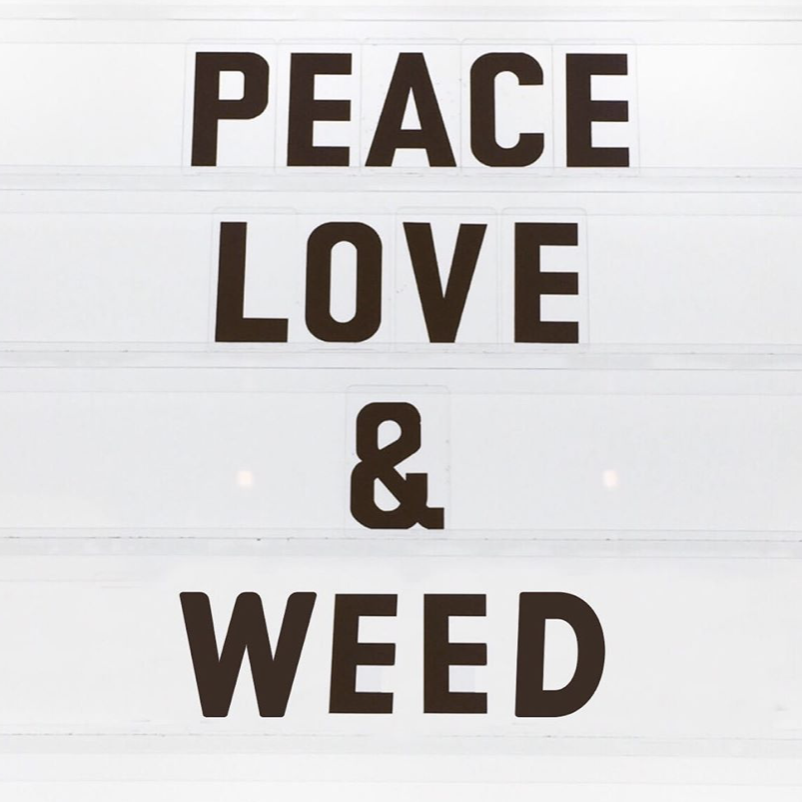 sayhighmom's tweet photo. *gentle summer breeze blowing*
.
.
.
.
.
.
.
 #megansslo #sohi #keepingcannabisclassy #onlyformembers #weedstagram #womeninweed #cannastarr #cannabisfeminist #cannabisclub https://t.co/9vP08MBfA9