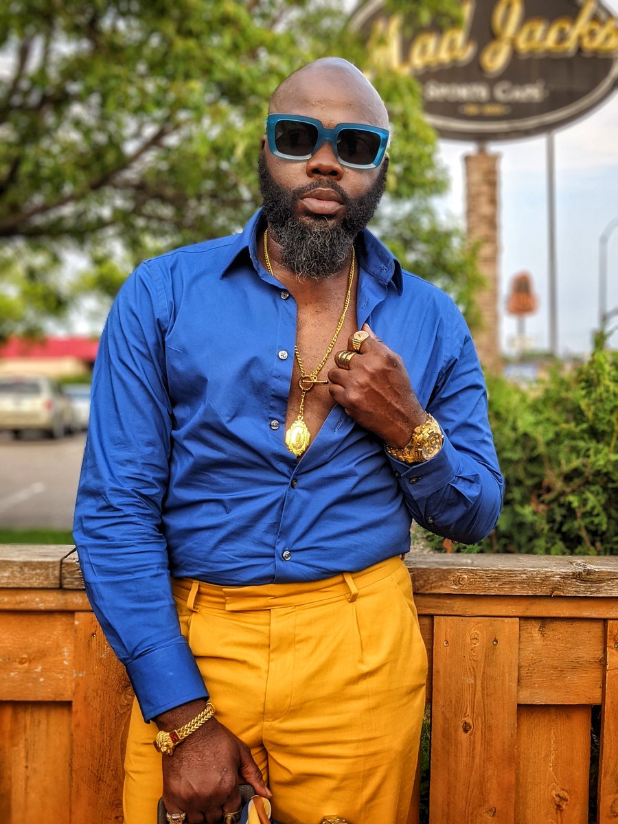#moderngentleman #suitandtie #styleforum #menslook #dapperday #bestcasualoutfit #blackmenswear #suitgame #dapper #menstagram #dappermen #guywithstyle #blackmenwithstyle #gentsfashion #fashiorismo #menblog #highfashionmen #mensapparel #menfashioner #bestofmenstyle #dapperlydone https://t.co/iGasXcecbp