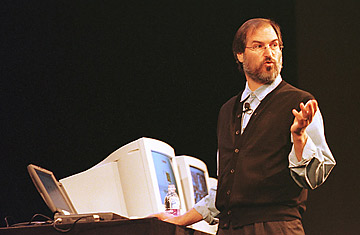 8/ Perhaps the most salient example of Apple applying the "Picasso Way" was when Steve Jobs returned to the company as CEO in 1997.Apple was floundering at the time with too many products.