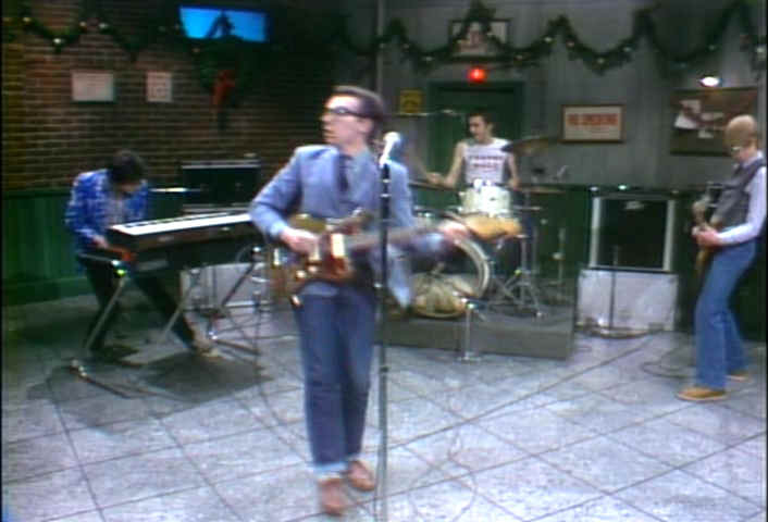 Happy birthday to Elvis Costello, he was bor on August 25, 1954. 