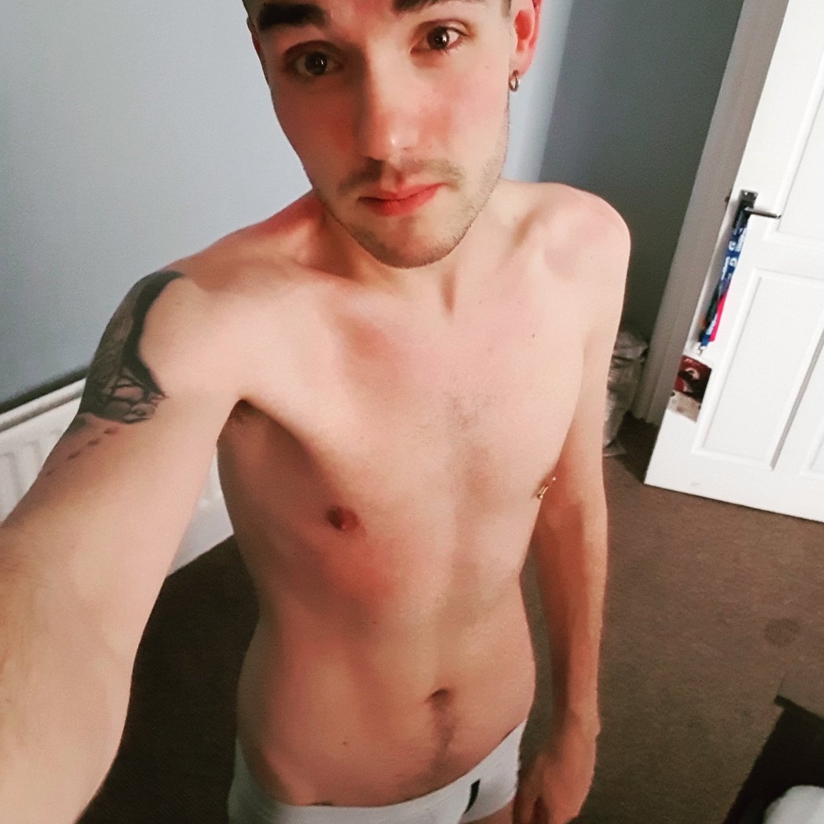 Tom58205877's tweet photo. Fave pic of me https://t.co/rZuFVwYXQR