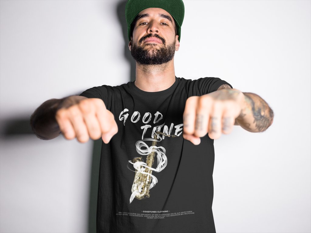 GoodTunes_de's tweet photo. 👊🏼👊🏼 Props an dich fürs Durchziehen! ⁣

#goodtunesclothing #menswear #tshirt #thesax #props #durchziehen #kudos https://t.co/1bCmzH39CF