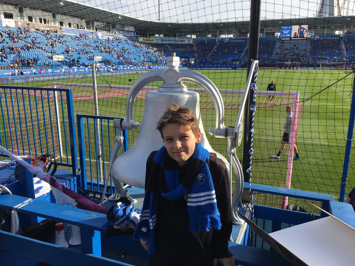 Luidianie's tweet photo. Pas mal hâte d’entendre sonner la cloche... de mon téléviseur ⚽️📺 ALLEZ MONTRÉAL 💙 #IMFC #fanfini #onenvoienosvibrations #jaimeraistellementetrela @impactmontreal @kgilmore88 https://t.co/KzCZyOdDfY