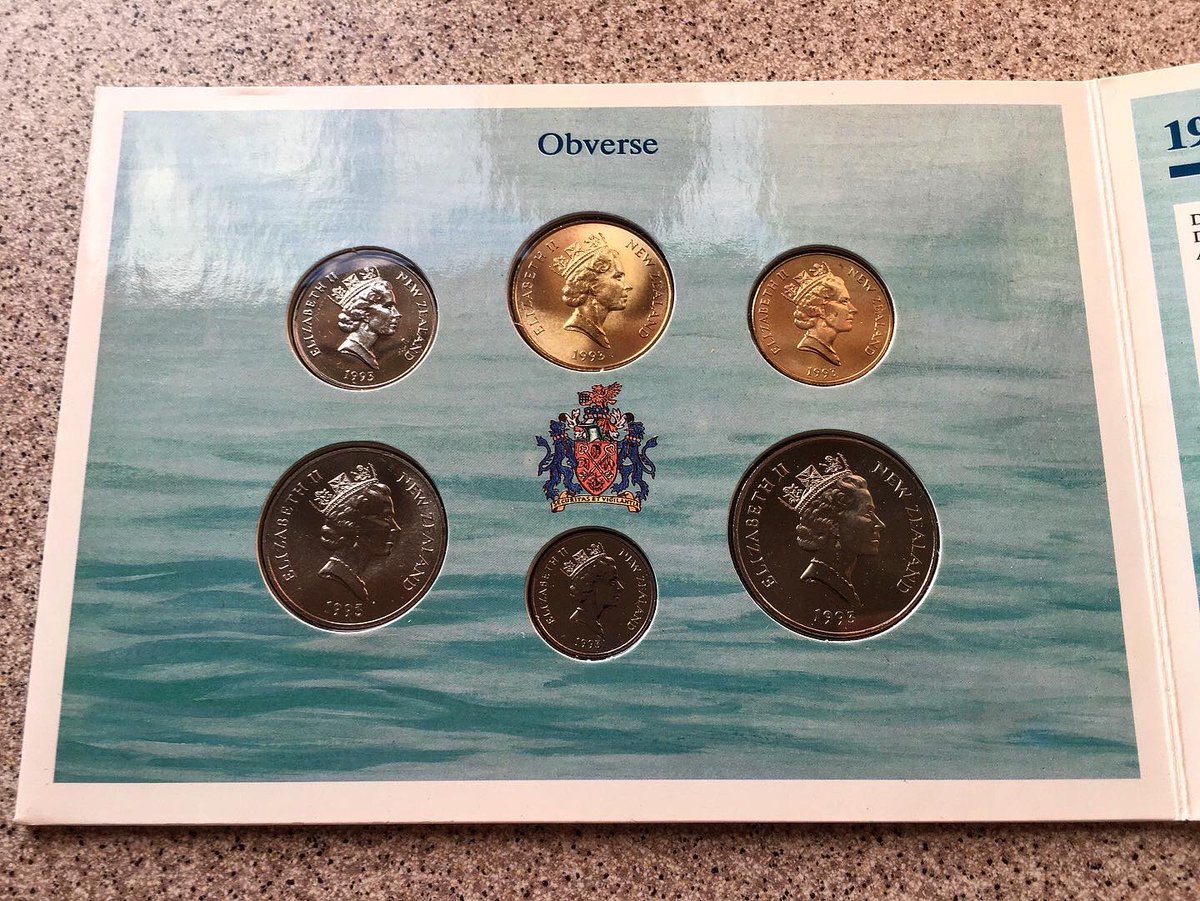 Moneyaddict93's tweet photo. New Zealand coin set. 🇳🇿 1993. #coincollecting #coincollector #coincollection #coins #coin #newzealand #numismatics #numimastica #numismatist #numismatic #history #oldcoins #worldcoins #nature #art #design #hobby #hobbylobby #money #currency #bank #moneygram #instadaily #love https://t.co/7jNBPpuwzI