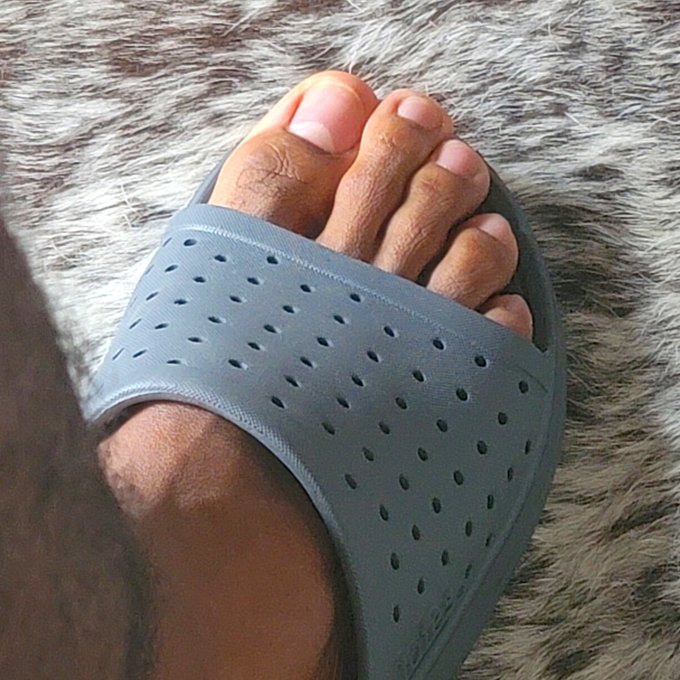 Watch Foot Bae's leaked NSFW photo on TwXstars