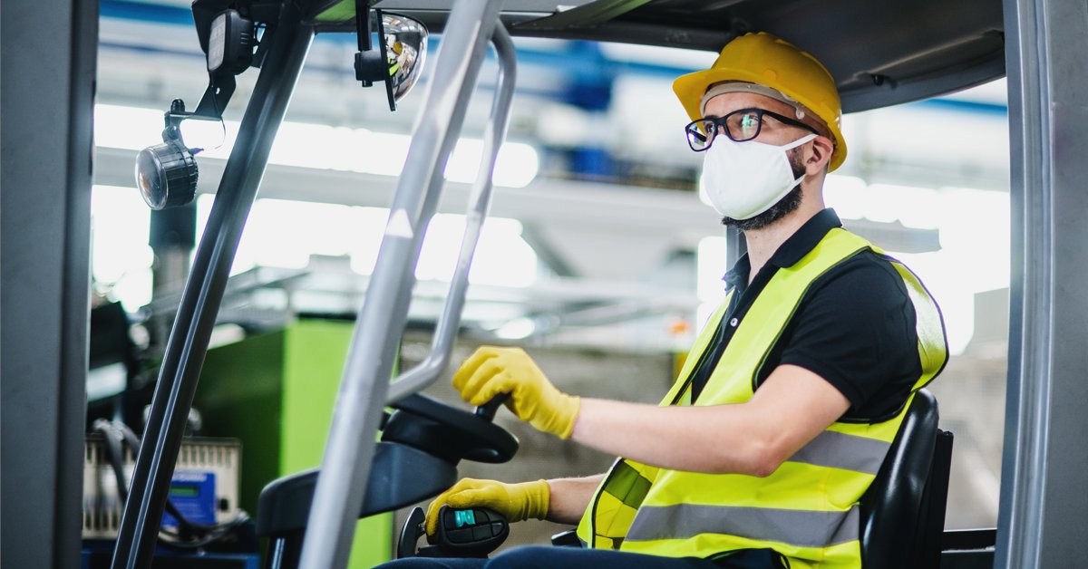 VeriforceLLC's tweet photo. We partnered with @EHSToday to survey safety professionals about how #COVID19 is impacting their ability to manage safety protocols, training and compliance across the #supplychain. Join us for a webinar, 12 p.m. EST tomorrow, to find what we learned: https://t.co/FS2na8hbi4 https://t.co/pkrAwsywpW