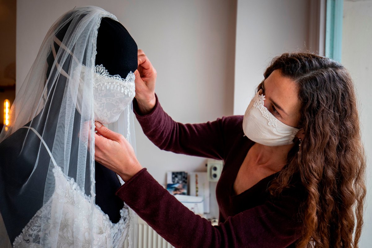 In Germany, cases linked to weddings and parties are on the rise.It's no wonder why: In Berlin, as many as 500 people can meet inside. In contrast, England restricts private gatherings to 30 people and the government has threatened 10,000 pound fine  http://trib.al/UuSJavH 