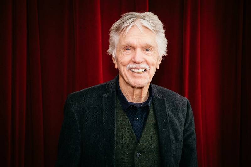 Happy birthday, Tom Skerritt 