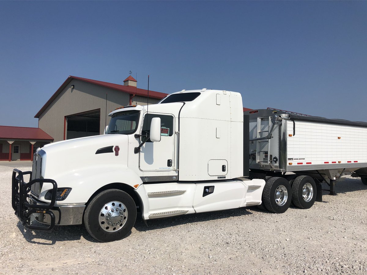 2012 KW T660.  824k miles, 445 Hp PACCAR. 10 Spd, 10 Aluminum wheels, cold AC, 95% rubber. $15750. RT’s appreciated