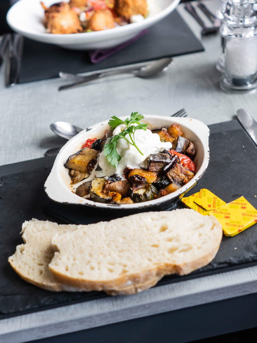 Here at The Slate we have a large variety of vegetarian dishes, come down and enjoy a nice healthy meal. 🤤