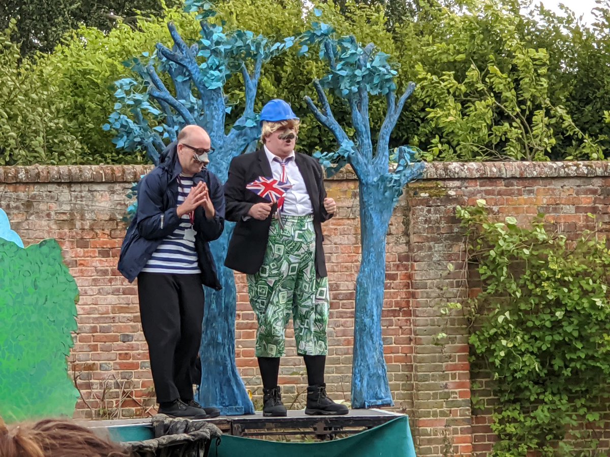 As storm Francis hit, tickets to an open air show of Wind In The Willows <a href="/BraxtedParkEsta/">Braxted Park Estate</a> wasn't ideal, but by 2pm the clouds parted, the sun shone and the show did go on. Congrats <a href="/IllyriaTheatre/">Illyria</a> on a breezy performance, particularly loved Boris and Dominic 🎉 #illyriatheatre