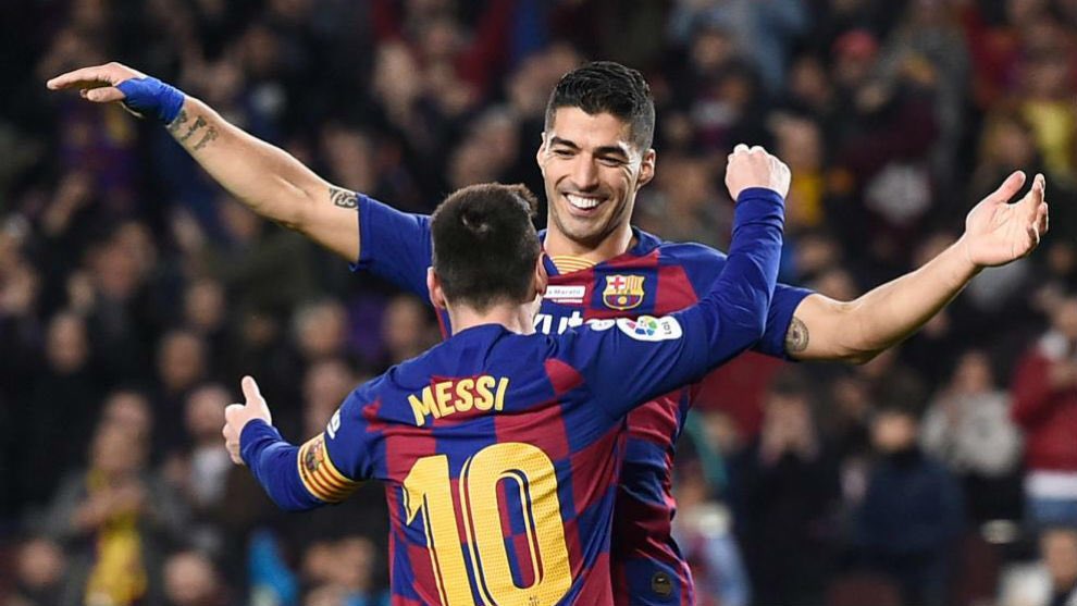 2010MisterChip's tweet photo. En menos de 24 horas el Barcelona ha perdido 827 goles y 354 asistencias. El que pensó que lo de Suárez iba a salir gratis es un genio total. https://t.co/feoimVw46P
