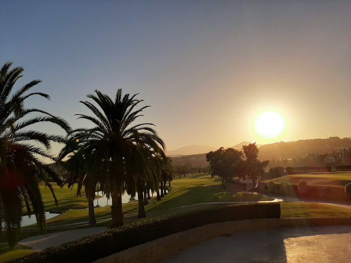 JuanCFierro's tweet photo. Best moment of the day to play golf by far.......@LosNaranjosGC https://t.co/gHeHD2UoDb