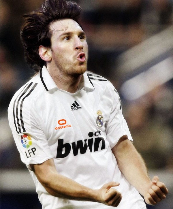 ElMundoDeMarvel's tweet photo. Messi en estos momentos:

¡Jala Madrid, Jala Madrid!

#LionelMessi #Messi  #RealMadrid #FCBarcelona https://t.co/DuGPIs5KCY