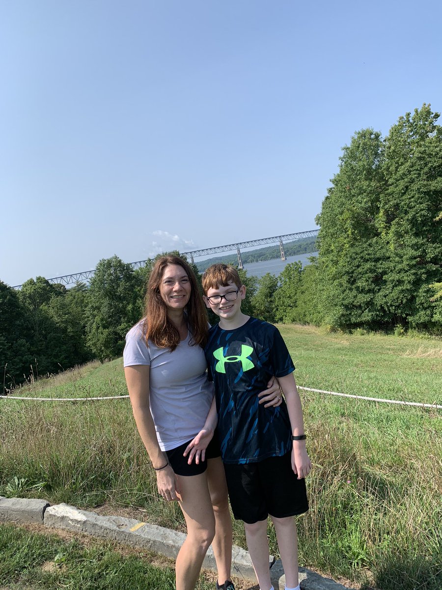 ChrissySh51's tweet photo. 2020 has been hell, but itโs given me the chance to spend the summer with son. ๐ฅฐ
#WeeklyHikes #SilverLinings #HumidHair ๐ #HudsonValley ๐ https://t.co/8QOARXXW67