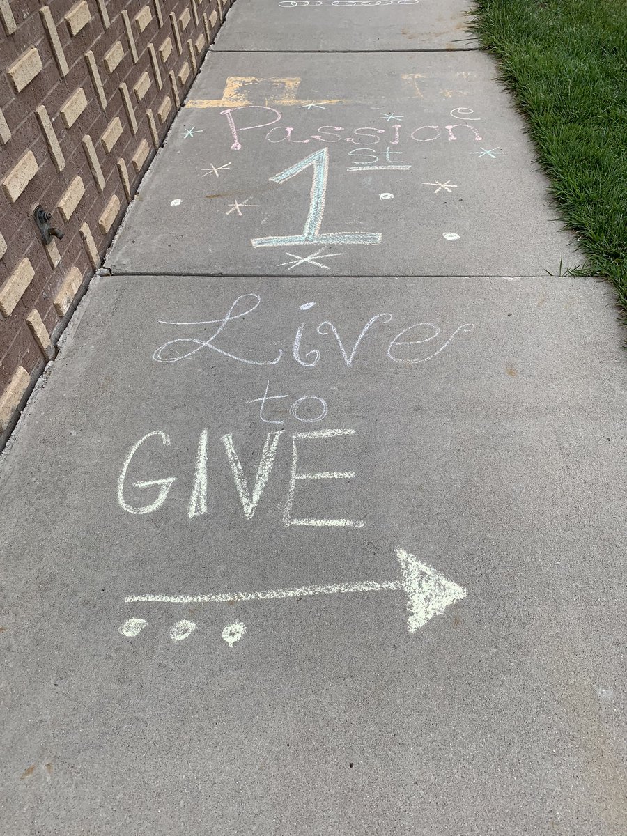 Fremont1_PathHS's tweet photo. Morning inspiration as kids entered the building to PHS...and we had a dance party!  @7Mindsets https://t.co/DgKFiOVq4t
