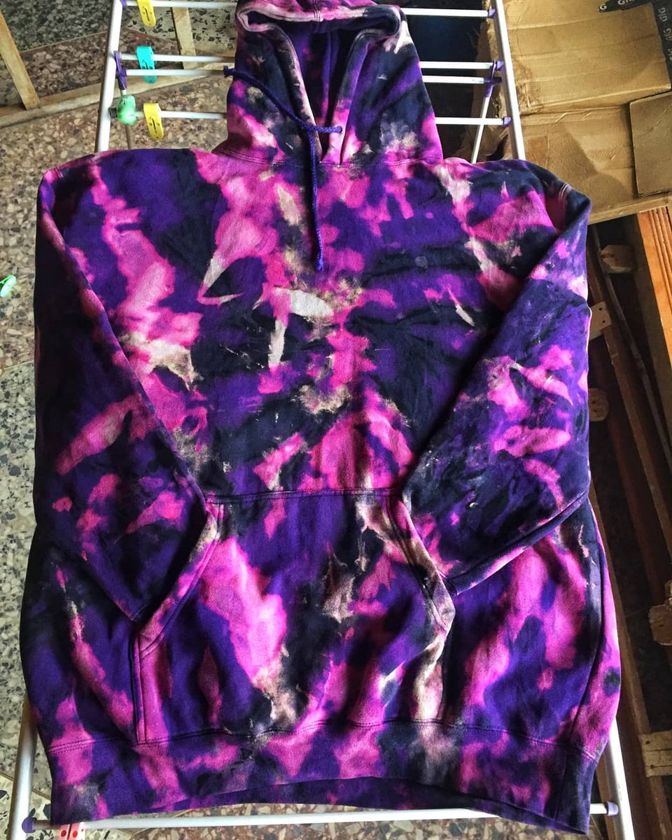 3rdkingsdesigns's tweet photo. We refurbish old garments too. This used to be an old plain purple hoodie, now it's a brand-new purple patterned hoodie. Who wants one? https://t.co/KElJWvecBL