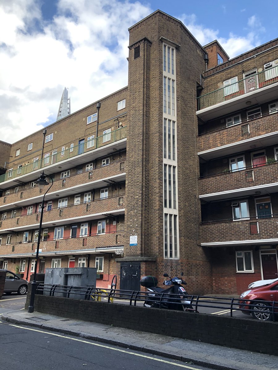 Nice buttress on this estate near London Bridge, didn’t catch the name I’m afraid (that’s the Shard behind it)
