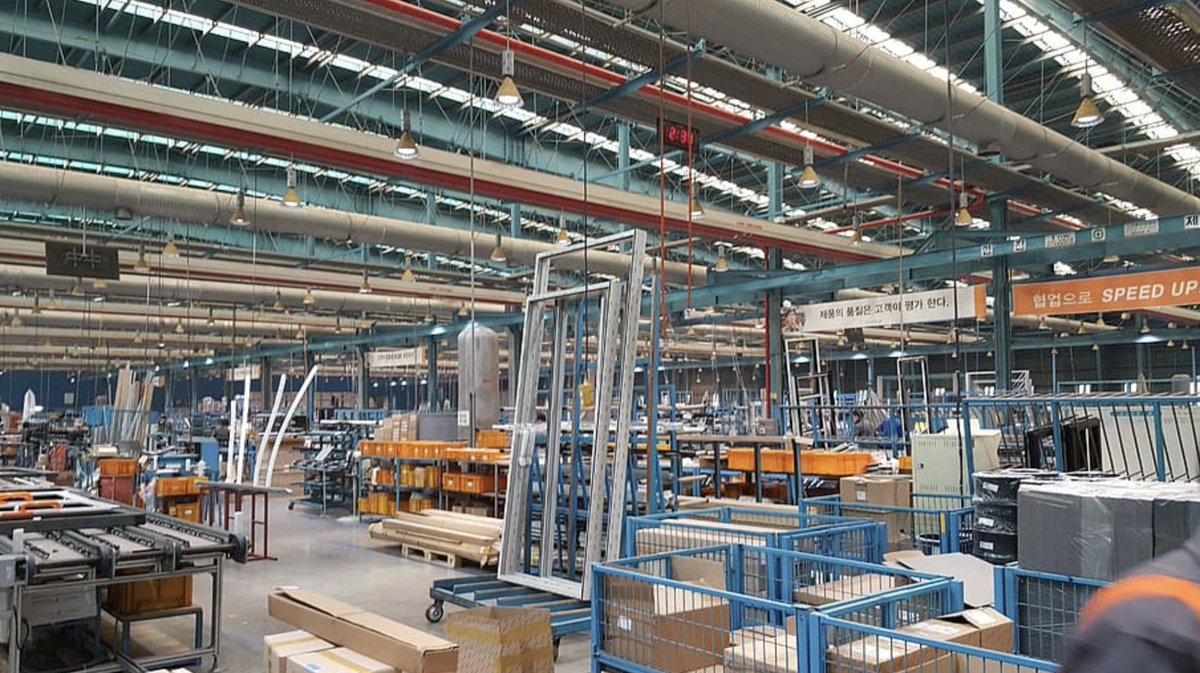 HrtlandVentures's tweet photo. High-tech companies aren't only found on the coasts. Indiana manufacturing companies are doing incredible things and it's encouraging to see so many embrace more technology through @Indiana_EDC -led initiatives #innovation #technology #manufacturing https://t.co/GowQeXkV1v