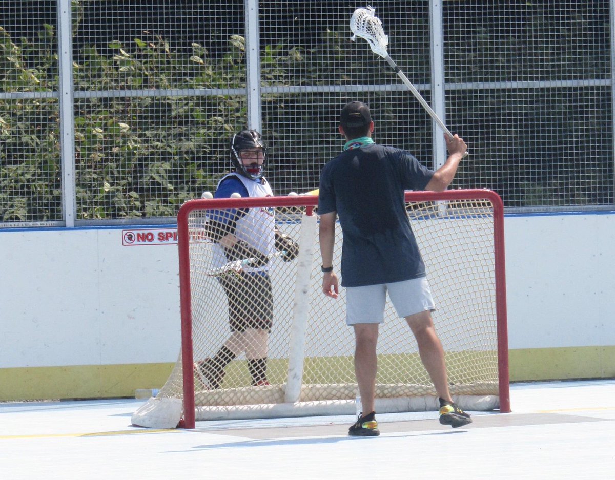Brad_Schwartz74's tweet image. I had a great time today at day two of the @newyorkriptide @RiptideTraining camp!  Great to work again with Riptide players Connor Kelly and Cody Radziewicz. Looking forward to a great final day tomorrow! @NLL #WarningIssued