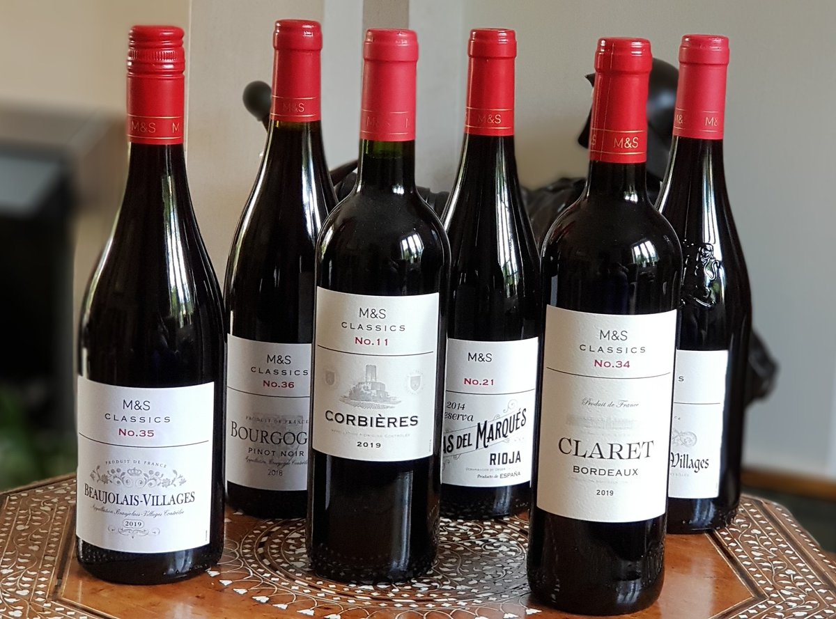🍇 A unexpected,  fabulous, generous and very kind gift from a lovely #friend 🍷Not sure which first .... but #bankholiday weekend coming up! 🤪 🤣 #french #wine #red #redwine #cotesdurhone  #claret #bordeaux #corbières #rioja🍷 #pinotnoir #beaujolais 🙏