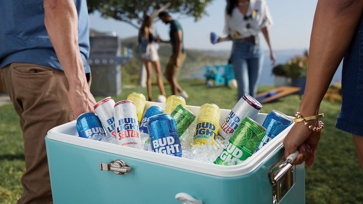 bud-light-on-twitter-with-one-hand-in-the-cooler