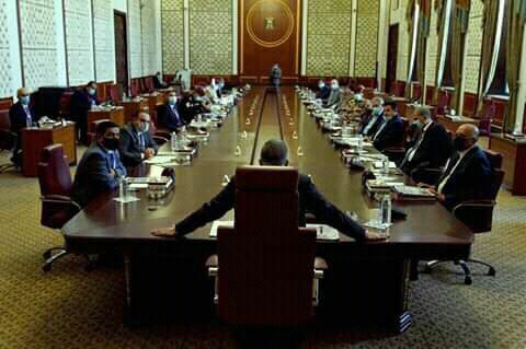 Ccbf3q7x090RS9F's tweet photo. يوم غداً ستعقد جلسة مجلس الوزراء التي تم تأجيلها بسبب سفر رئيس الوزراء مصطفى الكاظمي.
 طلاب التراكمي اتوحدو ويانه خلي انطلاب ب تأجيل كلنه ب 11 بليل راح ينزل هاشتاك خلي انوصل صوتنه باجر اخر يوم #انقذوا_طلاب_العراق
#التاجيل_حقنا_احسموا_امرنا https://t.co/gZBhzBrOq6
