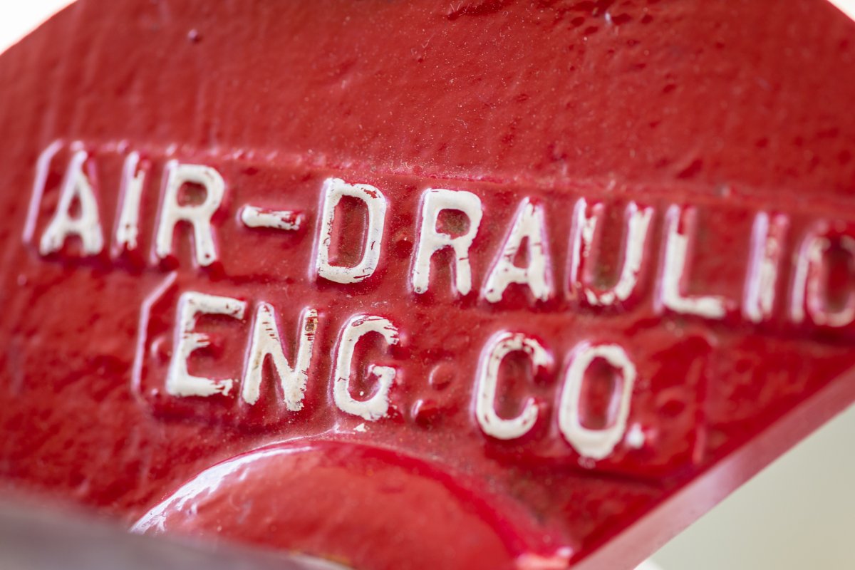 airdraulic_eng's tweet photo. Let's play fill in the blank! Air-Draulic Engineering is ______. https://t.co/HPwY3Hd3WC