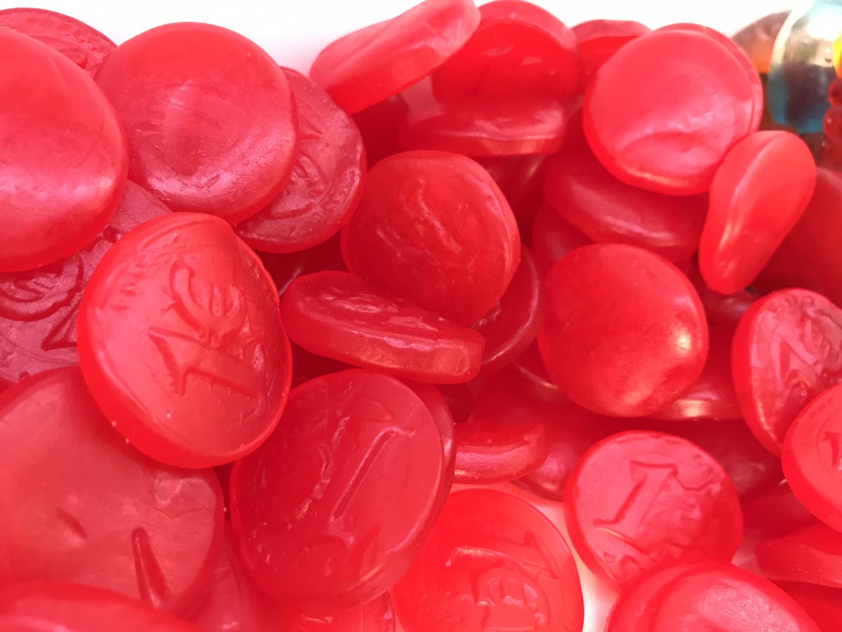 #Messi, vente con nosotras, que tenemos buenos dineros.