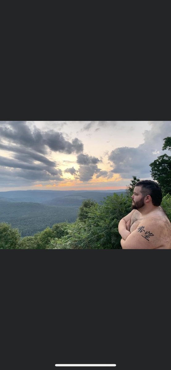 JColeDuvall's tweet photo. @josh_hogrefe Morgan wallen is better and he takes awesome pictures like this https://t.co/xlepAZoZ82