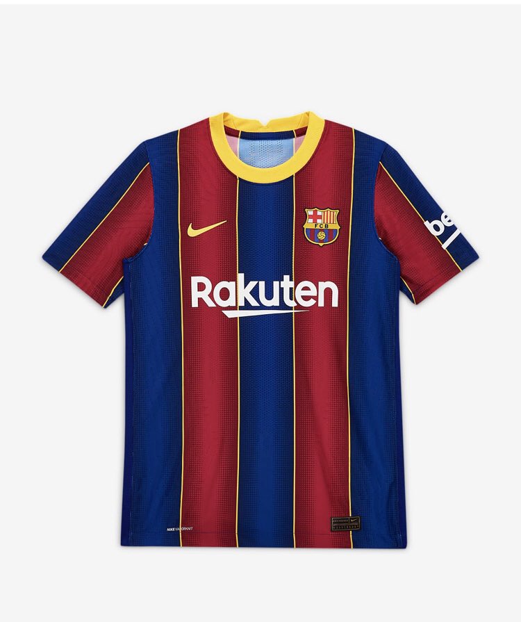 ComandanteLara's tweet photo. Mi cuñao Ramiro se acaba de comprar la camiseta nueva del Barça, con el 10 de Messi 🤦🏼‍♂️😂😂😂😷 https://t.co/zaK7e7GttR
