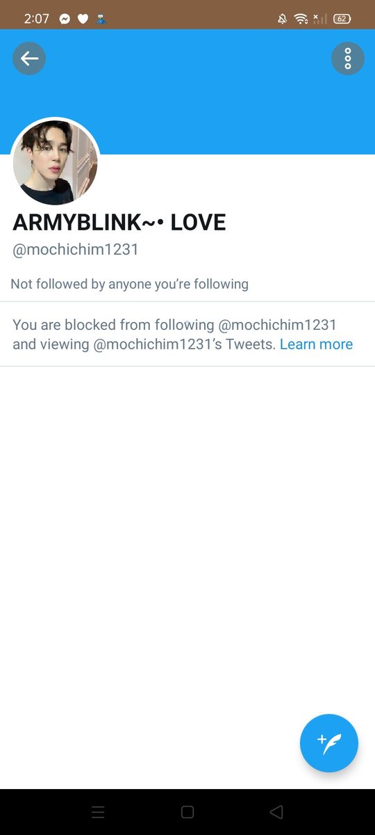 hi, I just want to remind my moots that pls. unfollow @/mochichim1231 i'm here to reveal her. (on the left ss she blocked my/this acc) (on the right ss I used my other acc)please read the thread.