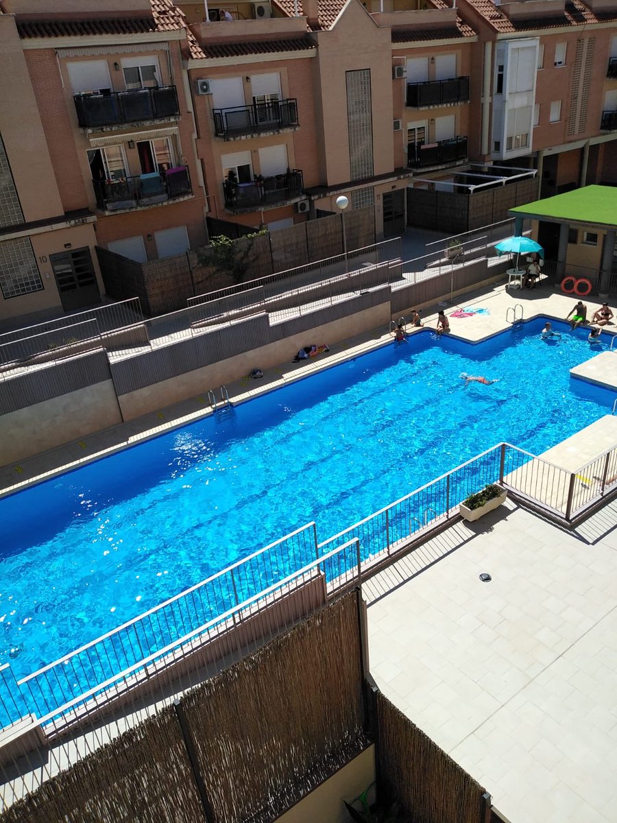 NMProperties_'s tweet photo. SE ALQUILA para 2 personas amplia y luminosa habitación con dos camas (una doble y otra individual), baño compartido en Villanueva del Pardillo, la urba con piscina y padel. Todos los gastos (luz, gas, agua y limpieza, INCLUIDOS en el precio 400 €.)
No Fumadores.
☎️626848969 https://t.co/4O5kStWrQY
