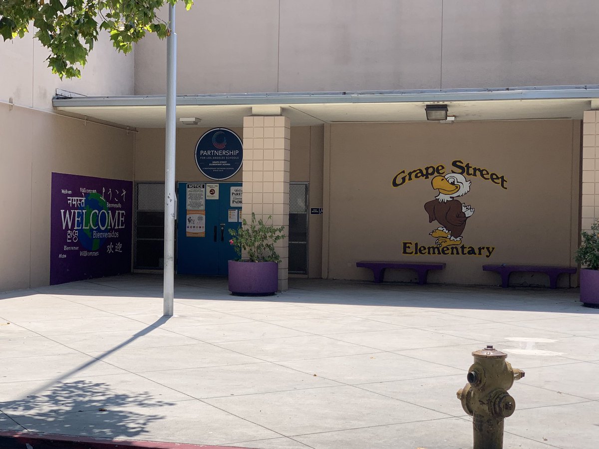 shannon_penrose's tweet photo. Welcome back Grape Street ES @LAUSDLDSouth @ExecDirectorMNB ! Thank you for chatting with me this morning. Can’t wait to see the earbuds being used for your students #audiobooks #Learning_Ally #MITAlI2020 https://t.co/SFcDsameDF