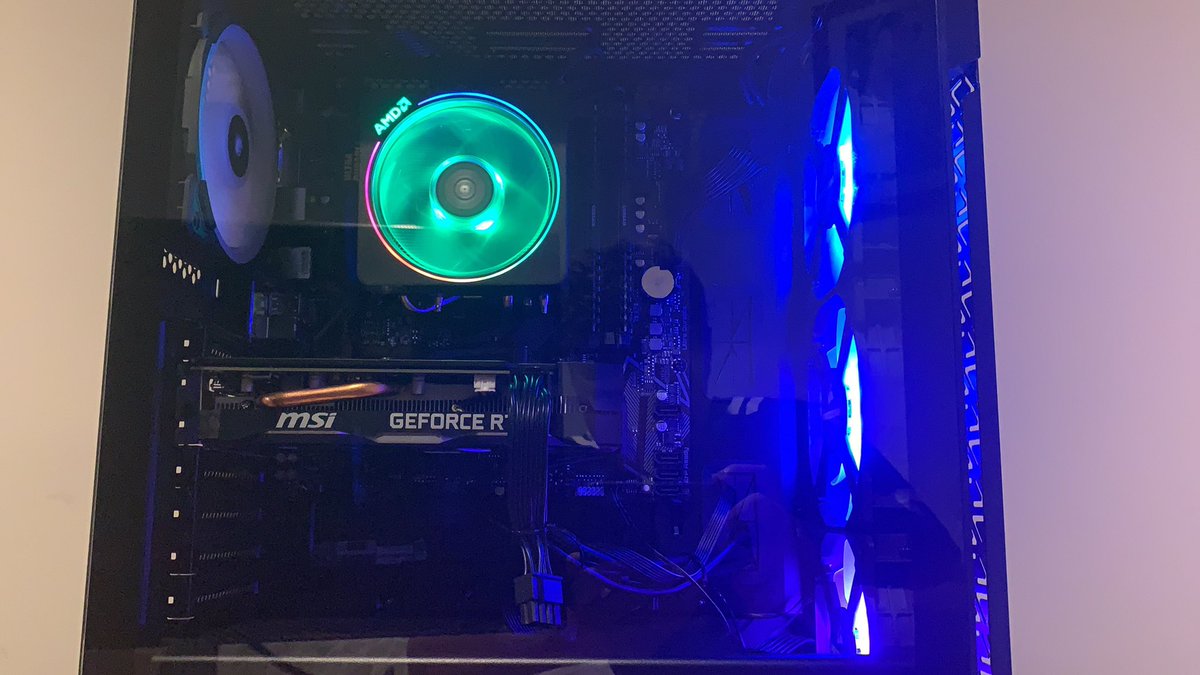 jcjjmax's tweet photo. #bitwit #bitwitpc AMD Ryzen 3700k, GEFORCE RTX 2060 6Gb, GIGABYTE B550M DS3H Motherboard, Aerocool 600W psu, 220t rgb airflow, 1TB Nvme ssd, 16 Gb Corsair vengeance RAM https://t.co/tod8abdHaD