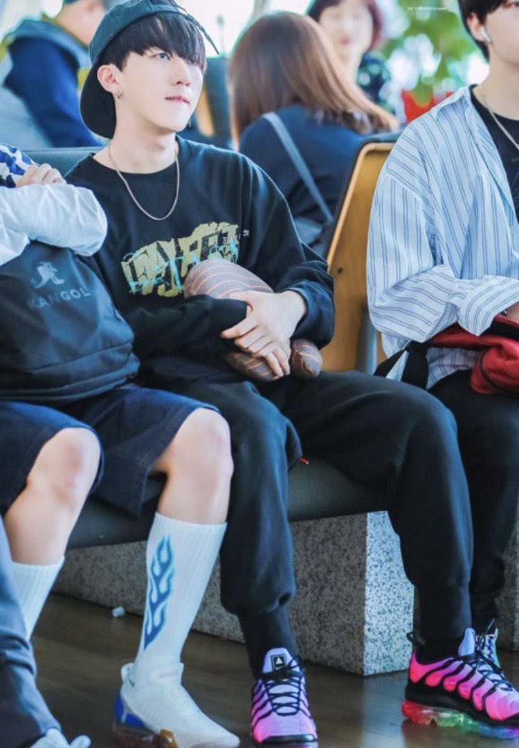 changlix wore the nike shoes that were designed to celebrate pride month