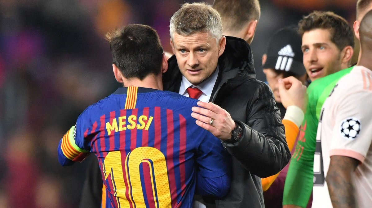 RedArmyBrasil's tweet photo. NOVA NOVELA? 📺
O Manchester United está em contato com os agentes de Messi. Barça acredita que apenas United e PSG estão dispostos a fazer o esforço financeiro necessário para pagar os salários de Lionel e uma taxa de transferência se for necessário pagar.
📰 @sport https://t.co/CO0zf7eLDs