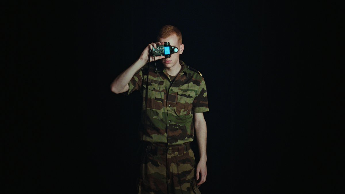la_Biennale's tweet photo. Aspettando la #BiennaleCinema2020 | #Orizzonti
Quattro anni dopo #SpiraMirabilis, #MassimoDAnolfi e #MartinaParenti tornano al Lido con #GuerraEPace, film sull’ultracentenaria relazione tra cinema e guerra → https://t.co/MDg0Z8xdQQ
#Venezia77 https://t.co/GLkKwKva4I