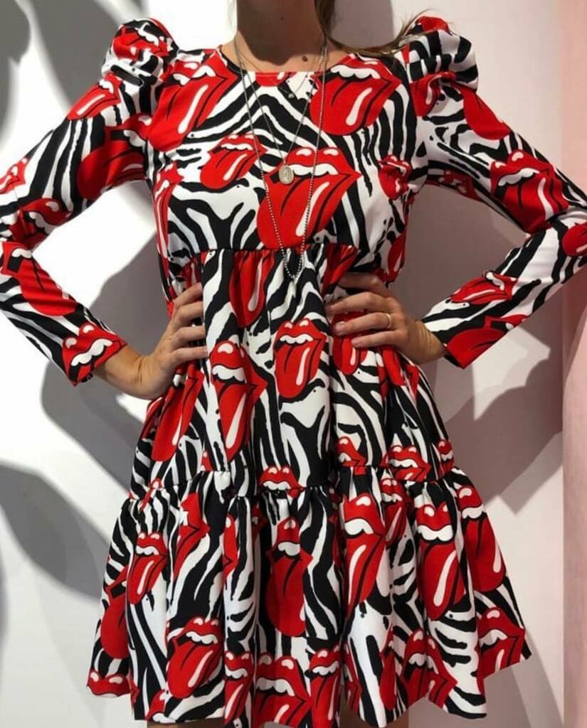 aniyebytweet's tweet image. ROLLING OVER DRESS 🎸
@aniyeby thx to @nadamashop #fw20 #newin #rollingstones #partydress #aniyeby #shoponline instagr.am/p/CEUsUsBF9Sz/