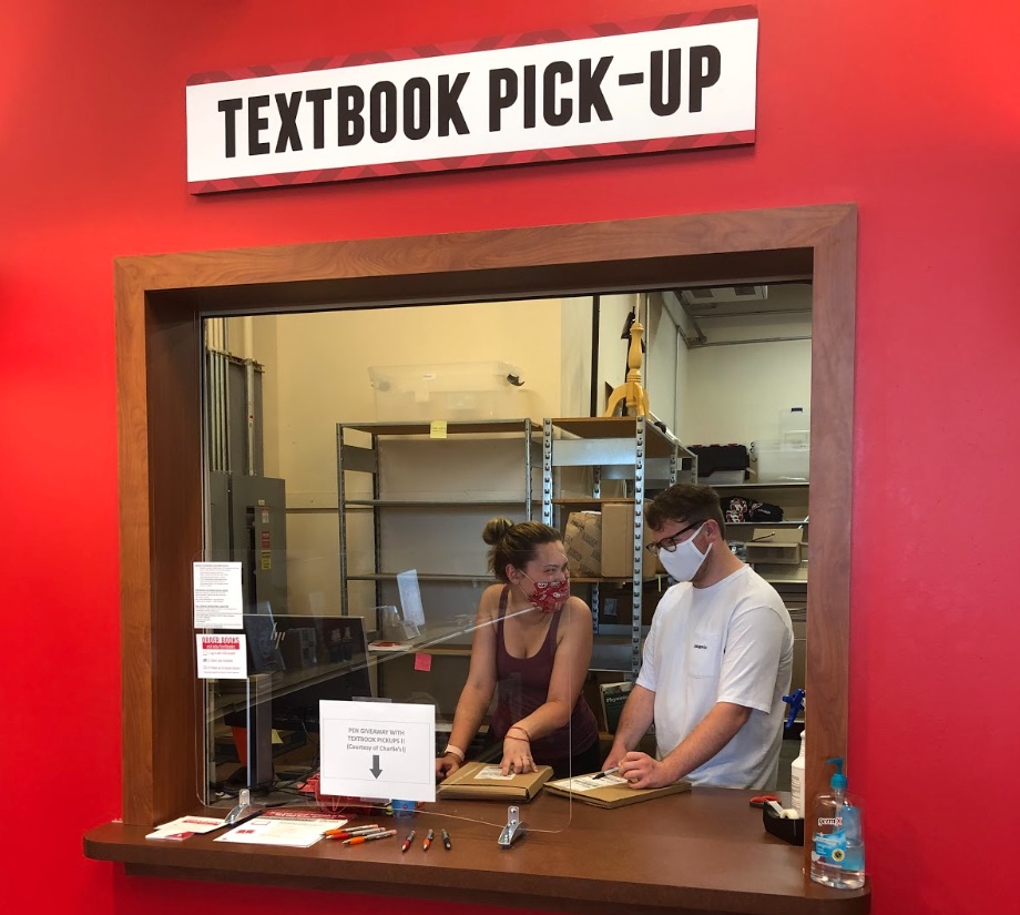 Stop by Charlie’s Bookstore &amp; Fan Shop today to pick up your textbooks!!📚
Unsure your course materials are in? Check your USD email for pick-up details! #CharliesBookstore #ShopCharlies