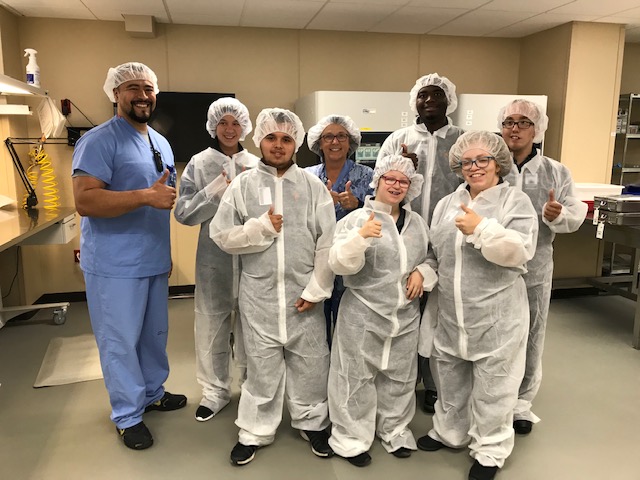 theSMSD's tweet photo. We applaud all SMSD students who completed their Project SEARCH school-to-work experience.  These students supported patients, doctors, and nurses throughout the hospital while gaining job experience at AdventHealth Shawnee Mission. (Archive Photos). https://t.co/lT6zUAluwK