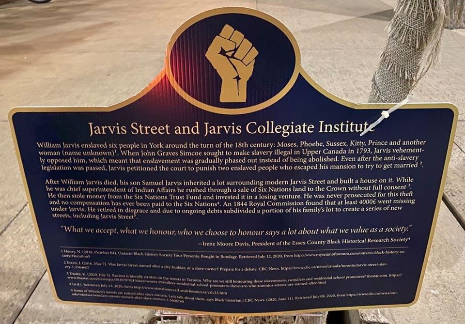 torontodotcom's tweet image. THIS JUST IN: 'Clandestine' plaques inform public about #Toronto's
slave-owning history - bit.ly/32mHmZm
#BabyPoint #WestTO
@IreneMooreDavi1 @NHenryFundi
@OBHistory #BlackLivesMatter